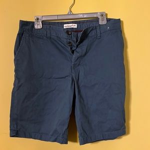 Cedar wood state blue button shorts